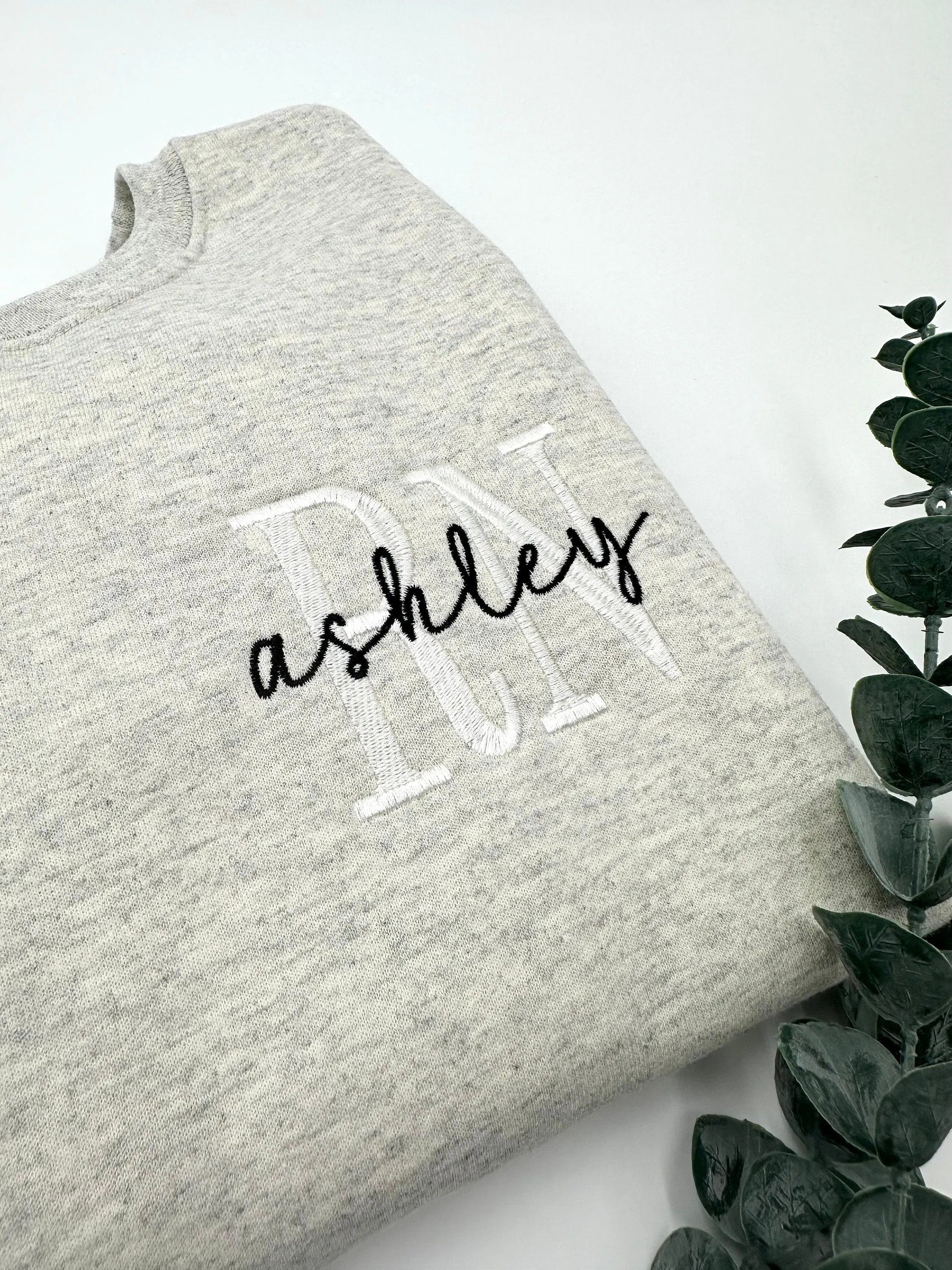 Embroidered Nurse Sweatshirt Hoodie，Nursing School Gift