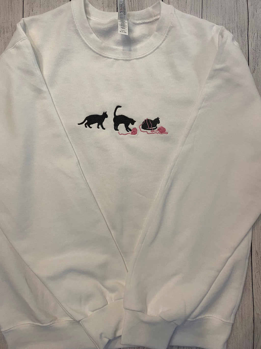 Cat with Yarn Embroidered Sweatshirt